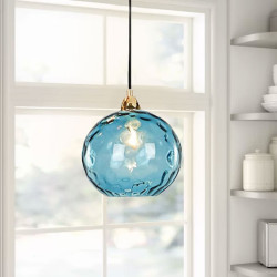 led pendullamper køkkenø håndblæst glasbelysning marmorblå moderne bondehus foyer entré lysarmaturer loft hængende globus over...